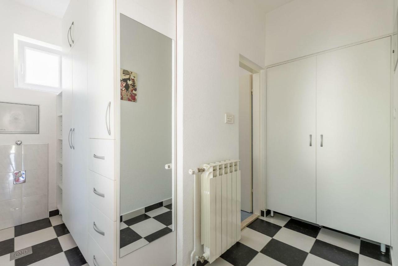 Cozy New Flat For 2 Or 3 Hvar Town Exterior foto
