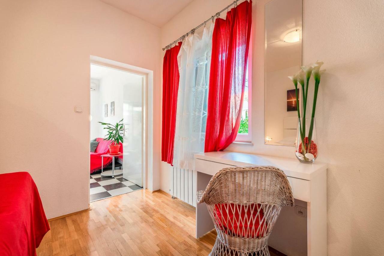 Cozy New Flat For 2 Or 3 Hvar Town Exterior foto